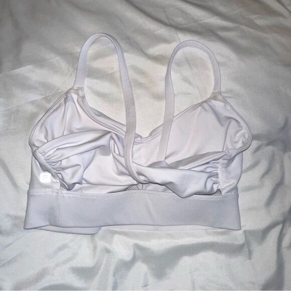 Fabletics white strappy crossover back bra - Picture 3 of 6
